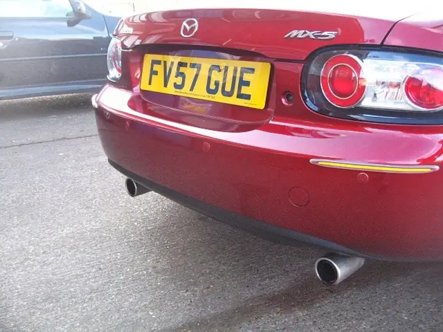 Cảm Biến Đỗ Xe Màu Đỏ Trên Xe Mazda: Hiểu Rõ Và Khắc Phục Sự Cố