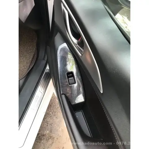 Phụ Kiện Ốp Carbon Mazda 3: Nâng Tầm Vẻ Đẹp Và Bảo Vệ Xe Sang