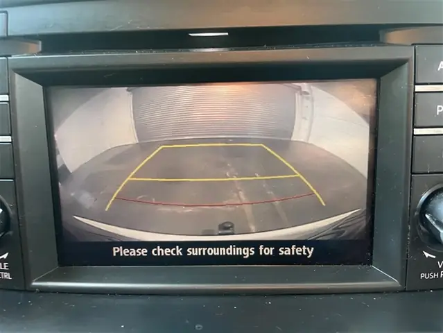 Xin Hãy Kiểm Tra Xung Quanh Để Đảm Bảo An Toàn Khi Sử Dụng Mazda