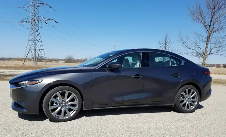 Gói Thiết Bị Cao Cấp Mazda 3: Nâng Tầm Trải Nghiệm Lái Xe