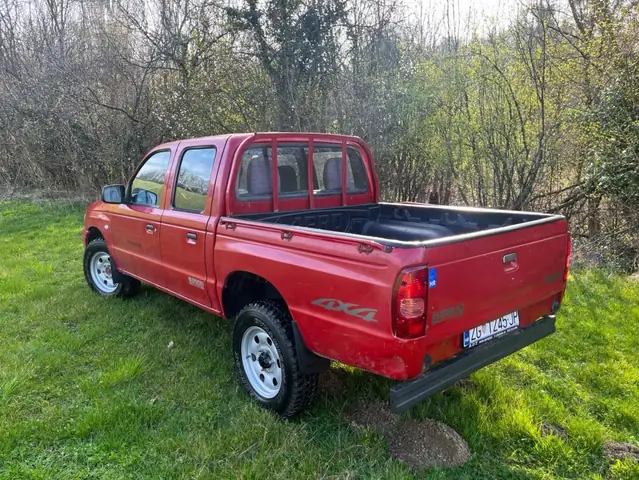 Mua Mazda B2500: Hướng Dẫn Chọn Xe Pickup Đáng Tin Cậy