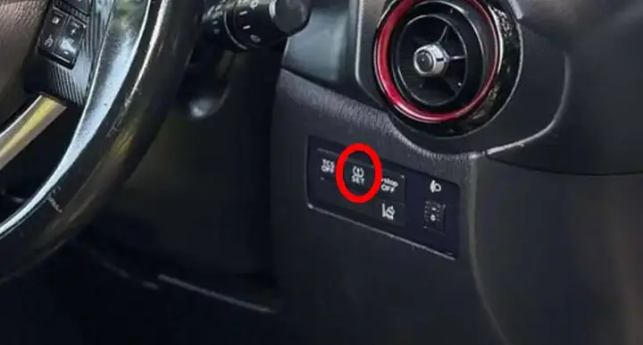 Hướng Dẫn Chi Tiết Cách Reset Đèn Báo Áp Suất Lốp Mazda 3