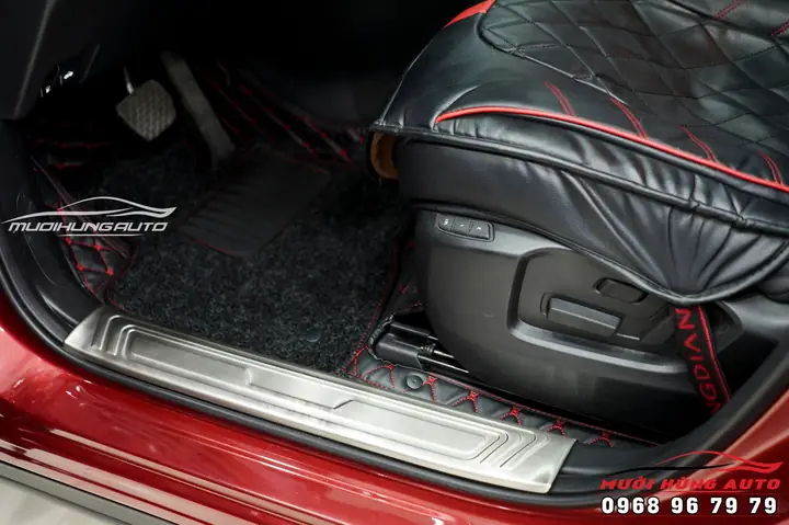 Sàn Da Cao Cấp Cho Mazda: Nâng Tầm Nội Thất Xe Sang