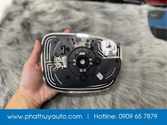 Cách Xử Lý Mờ Kính Lái Vào Mùa Đông - Kính Chắn Gói Trước