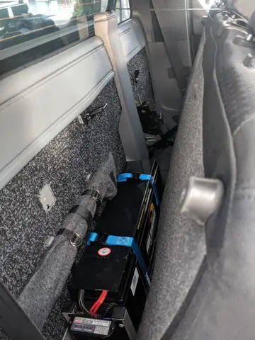 Hướng Dẫn Chi Tiết Cách Lắp Đặt Loa Sub Bass Cho Mazda Bt50