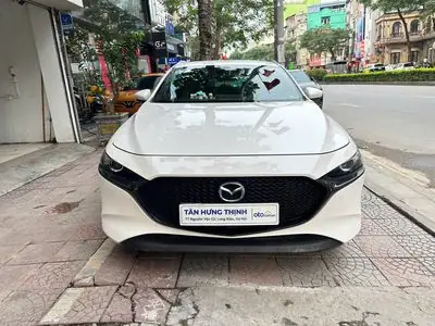 Đánh Giá Chi Tiết Xe Mazda 3: Từ Thiết Kế Đến Trải Nghiệm Lái