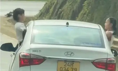 So Sánh Mazda Premacy Và Jolie: Lựa Chọn Nào Phù Hợp Với Gia Đình Bạn?