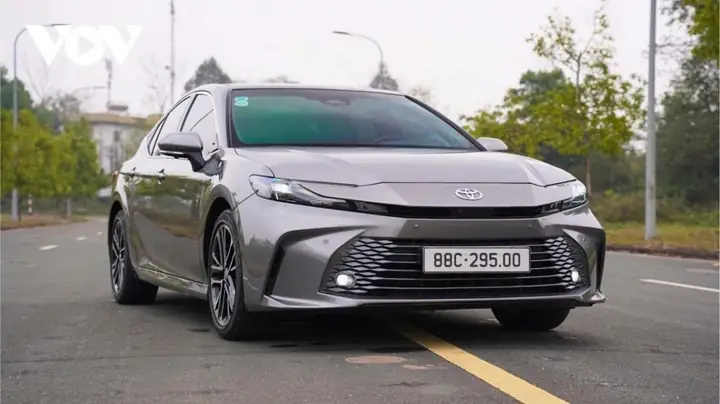 So Sánh Mazda Premacy Và Jolie: Lựa Chọn Nào Phù Hợp Với Gia Đình Bạn?