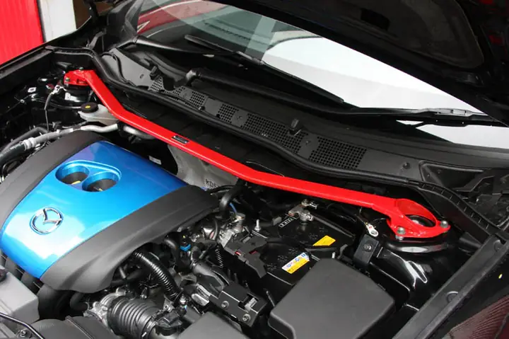 Lắp Thanh Cân Bằng Strut Bar Cho Mazda Cx-5: Hướng Dẫn & Lợi Ích