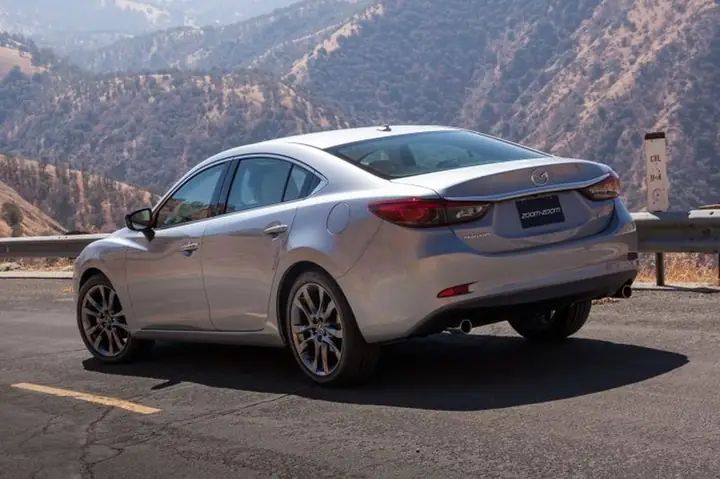 Sử Dụng Xe Mazda 6 Đời 2017: Hướng Dẫn Toàn Diện Từ A-z