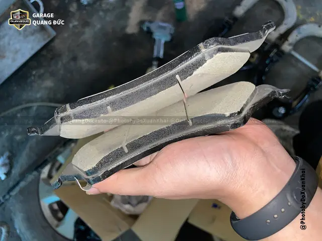 Sửa Chữa Gầm Bệ Mazda: Hướng Dẫn Chi Tiết Từ Chuyên Gia