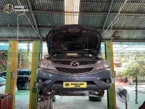 Sửa Chữa Gầm Bệ Mazda: Hướng Dẫn Chi Tiết Từ Chuyên Gia