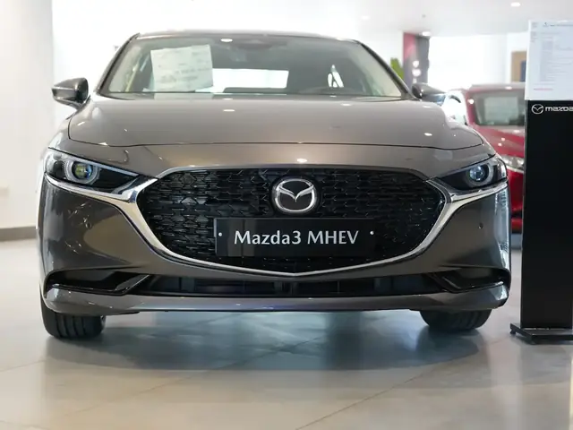 Suzuki Ciaz Vs Mazda 3: So Sánh Chi Tiết & Quyết Định Thông Minh