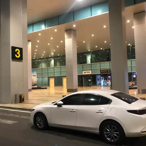 Taxi Sân Bay Vios Mazda: Lựa Chọn Di Chuyển Tiện Lợi Và Đáng Tin Cậy