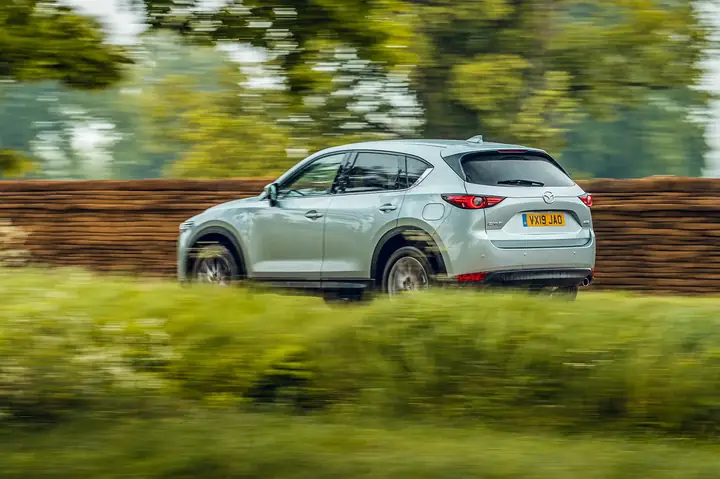 Đánh Giá Mazda Cx-5: Nội Thất, Giá Cả Và Trải Nghiệm Lái Xe