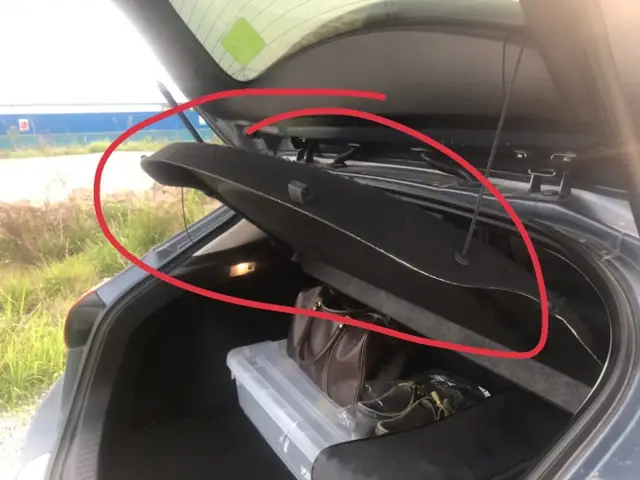 Hướng Dẫn Chi Tiết Cách Tháo Nắp Máy Xe Mazda 3: Cẩm Nang Cho Người Mới Bắt Đầu