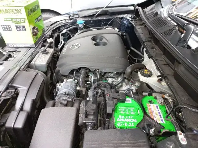 Hướng Dẫn Chi Tiết Cách Thay Acquy Xe Mazda 6 2.0: An Toàn Và Hiệu Quả