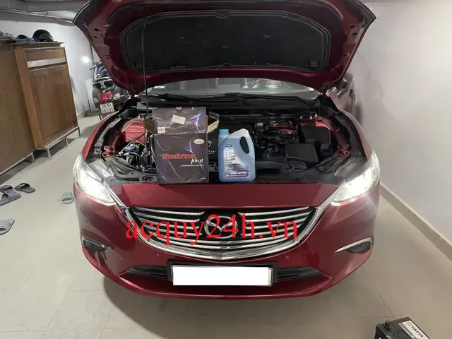 Hướng Dẫn Chi Tiết Cách Thay Acquy Xe Mazda 6 2.0: An Toàn Và Hiệu Quả