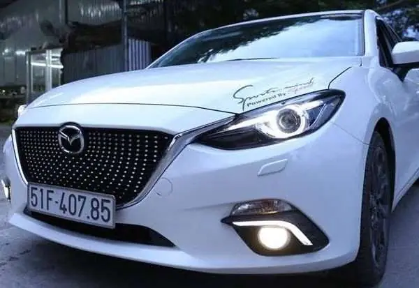 Thay Bóng Đèn Siêu Sáng Cho Mazda 3: Hướng Dẫn Chi Tiết Và Lựa Chọn Tối Ưu
