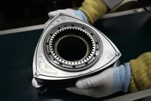 Tìm Hiểu Động Cơ Rotary Mazda – Công Nghệ Wankel Cho Đam Mê