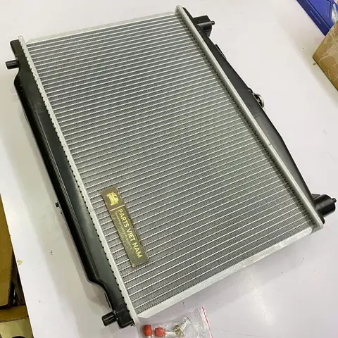 Hướng Dẫn Chi Tiết Cách Thêm Nước Mát Cho Xe Mazda 2 An Toàn Và Hiệu Quả