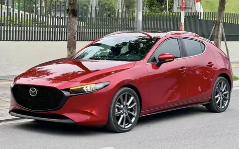 Khám Phá Mazda3: Đánh Giá Chi Tiết, Giá Và Tính Năng
