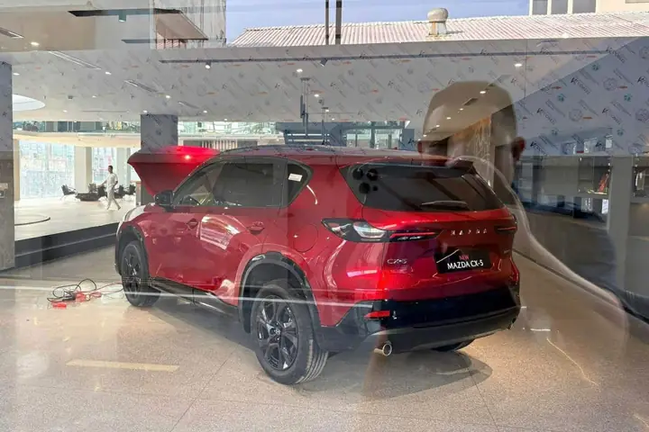 Toàn Cảnh Xe Mazda Cx-5 Tại Showroom: Khám Phá Chi Tiết & Lựa Chọn Thông Minh