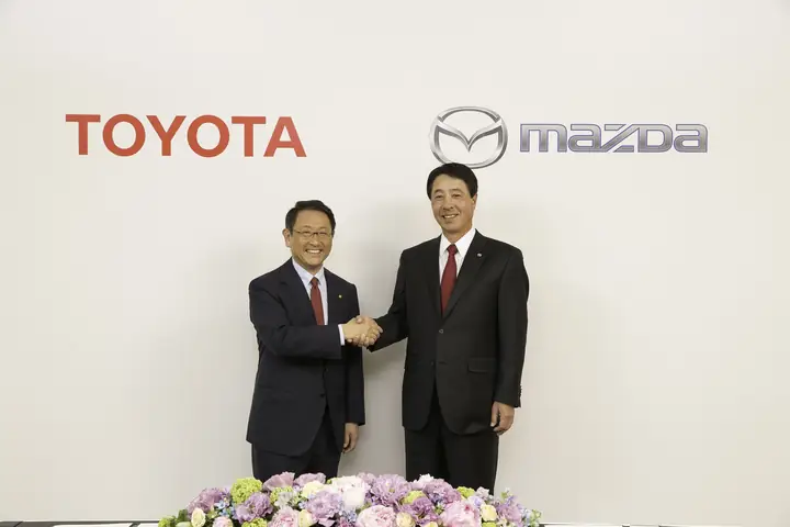 Đối Tác Toyota Mazda: Tại Sao Hai Ô Tô Lớn Lại Hợp Tác?