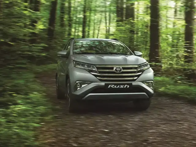 So Sánh Toyota Rush Và Mazda 3 – Lựa Chọn Tốt Nhất Cho Gia Đình