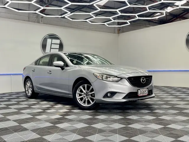 Mua Mazda 6 – Hướng Dẫn Chọn Xe Sedan Cho Người Mới