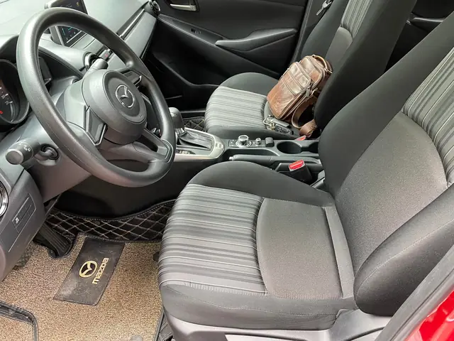 So Sánh Các Phiên Bản New Mazda 2: Đánh Giá Chi Tiết Cho Người Mua