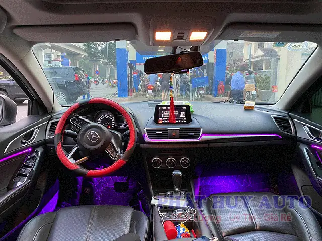 Trang Trí Nội Thất Mazda 3: Nâng Tầm Không Gian Lái Xe Sang Trọng Và Tiện Nghi