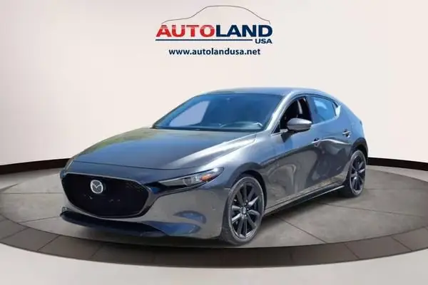 Đánh Giá Chi Tiết Mazda 3 Cũ: Từ Thiết Kế Đến Trải Nghiệm Thực Tế