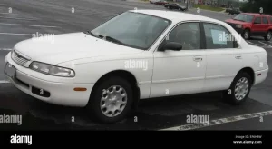 Mazda 626 Màu Trắng: Lựa Chọn Của Người Yêu Xe Cổ Điển Và Những Điều Cần Biết