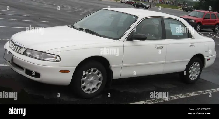 Mazda 626 Màu Trắng: Lựa Chọn Của Người Yêu Xe Cổ Điển Và Những Điều Cần Biết