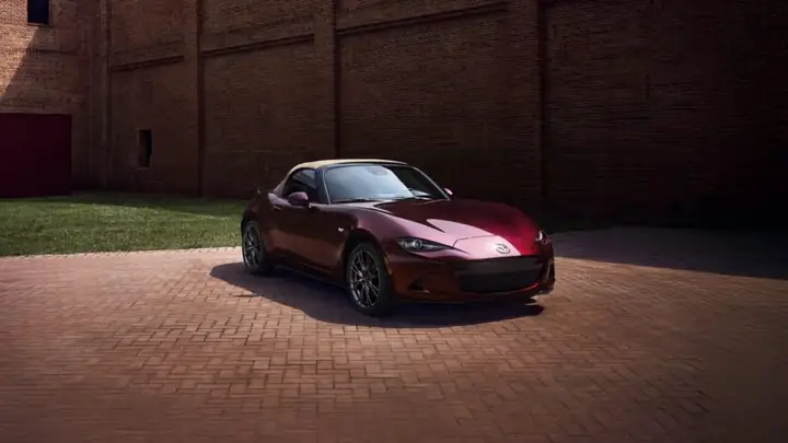 Ai Là Nhà Sản Xuất Hộp Số Mazda: Khám Phá Mối Quan Hệ Phức Tạp