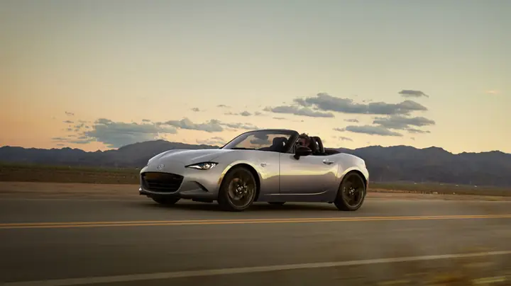 Tại Sao Mazda Giá Rẻ? Phân Tích Chiến Lược Và Yếu Tố