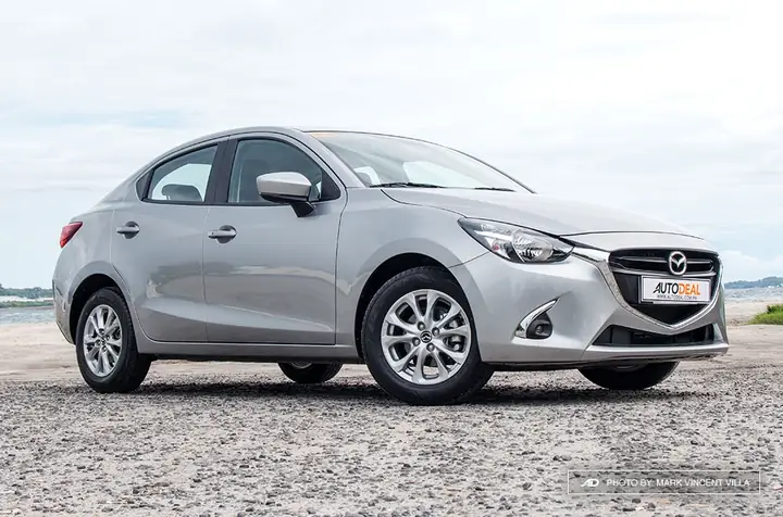 Đánh Giá Chi Tiết Mazda 2 2017: Ưu Nhược Điểm, Giá Cả Và Trải Nghiệm Thực Tế