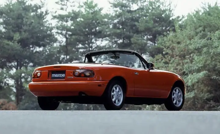 So Sánh Các Mẫu Mazda 1990 – Giá, Thông Số & Nơi Mua Uy Tín