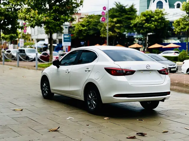 So Sánh Giá Và Thông Số Mazda 2 Sedan Cho Người Mua Thông Minh
