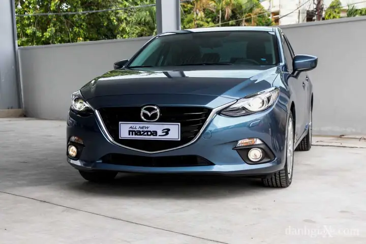 Mazda 3 2.0: Giá, Phiên Bản & Tình Trạng Xe