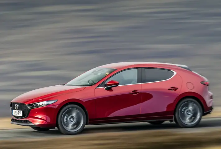 Khám Phá Mazda 3 ‘ferrari‑style’: Đèn Hậu, Wrap, Treo Khí Nén Và Cách Tự Lắp Đặt