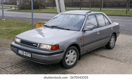 Mazda 323 Tại Thái Nguyên: Hướng Dẫn Chi Tiết Về Xe Cũ, Mua Bán Và Kinh Nghiệm