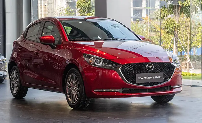 Xe Mazda 4 Chỗ Bao Nhiêu Tiền? Cập Nhật Giá Mới Nhất & Các Yếu Tố Ảnh Hưởng