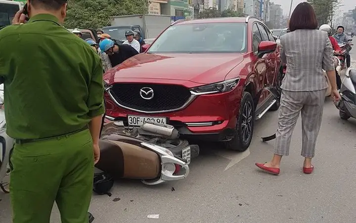 Xe Mazda Cx-5 Đâm Liên Hoàn: Nguyên Nhân, Hậu Quả Và Cách Phòng Tránh Hiệu Quả