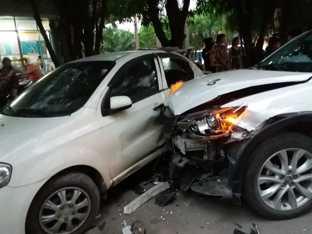 Xe Mazda Cx-5 Đâm Liên Hoàn: Nguyên Nhân, Hậu Quả Và Cách Phòng Tránh Hiệu Quả