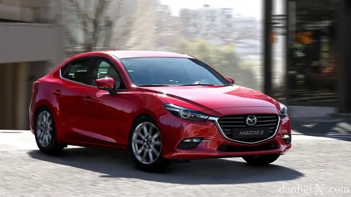 Đánh Giá Chi Tiết Xe Ô Tô Mazda 3 Năm 2018: Lựa Chọn Khôn Ngoan Cho Người Tiêu Dùng Việt