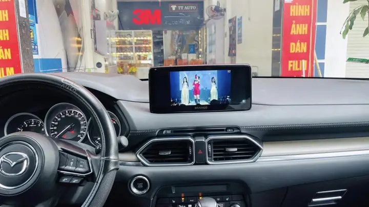 Xem Clip Trên Ô Tô Mazda: Hướng Dẫn Chi Tiết & Những Điều Cần Biết