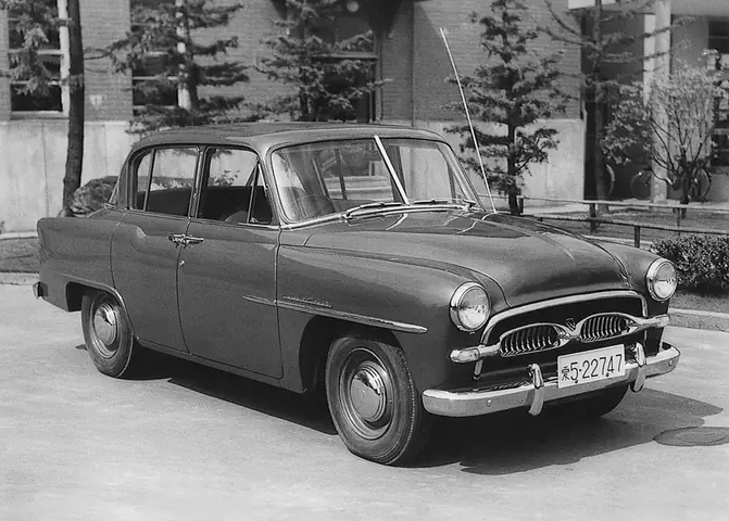 1957 Toyota Crown: Lịch Sử, Thiết Kế Và Di Sản Của Mẫu Xe Huyền Thoại