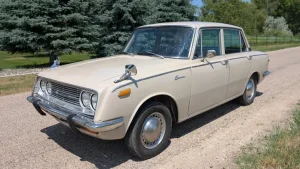 1968 Toyota Corona: Biểu Tượng Của Sự Đổi Mới Và Bền Bỉ Trong Lịch Sử Ô Tô Nhật Bản